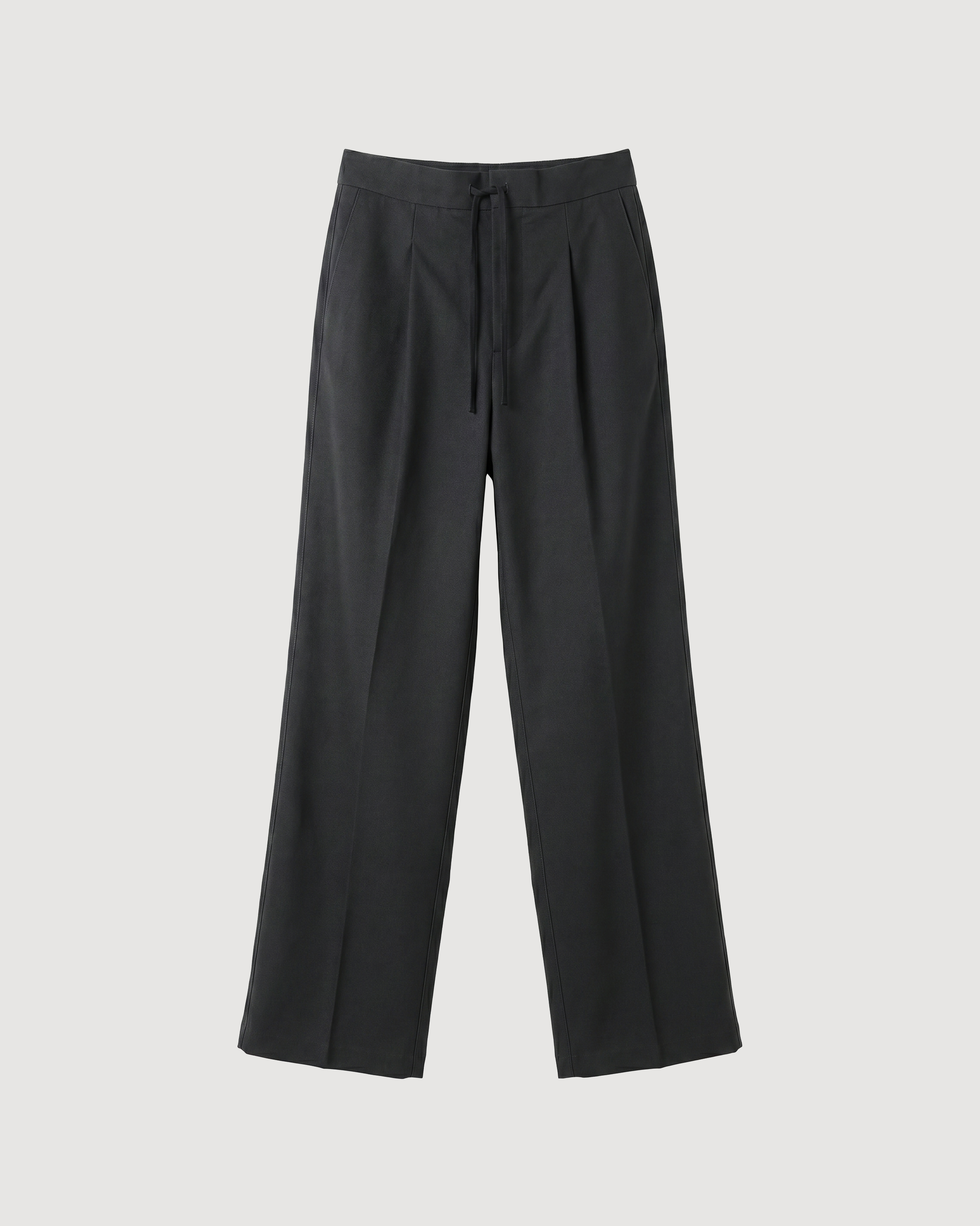 Pleated pants